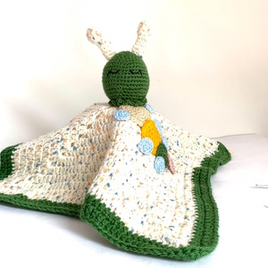 paturica de somn cu amigurumi-omida - jucării și echipamente pentru copii - jucării și accesorii pentru copii - păpuși de joacă - Artynos.ro