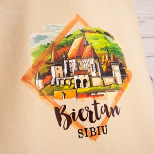 Sacosa din bumbac, suvenir, Biserica Fortificata Biertan, Sibiu - genți și portofele - geantă pentru cumpărături - totebaguri - Artynos.ro