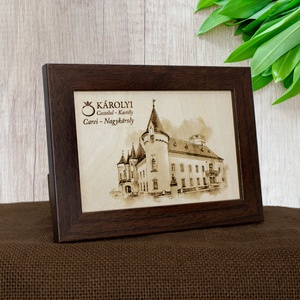 Tablou suvenir din lemn, Gravat Castelul Karolyi Carei, dimensiune 10/15, rama inclusa - casă & stil de viață - decorațiuni de casă - picturi murale - artă de perete din lemn - Artynos.ro