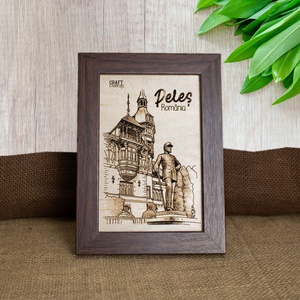 Tablou suvenir, gravat pe lemn, Carol I - Peles, dimensiune 10/15 cm, rama inclusa, Casa & Stil de viata, Decoratiuni de casa, Picturi murale, Arta de perete din lemn, Fotografie, grafica, desen, ilustratie, Gravare, pirogravura, ARTYNOS