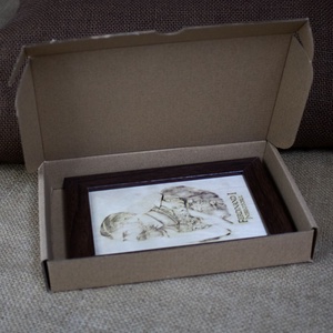 Tablou suvenir din lemn, gravat, Ferdinand I al Romaniei, dimensiune 10/15 cm, rama inclusa - casă & stil de viață - decorațiuni de casă - picturi murale - artă de perete din lemn - Artynos.ro