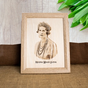 Tablou suvenir din lemn, gravat, Regina Mama Elena, dimensiune 15/20 cm, rama inclus, Casa & Stil de viata, Decoratiuni de casa, Picturi murale, Arta de perete din lemn, Fotografie, grafica, desen, ilustratie, Gravare, pirogravura, ARTYNOS