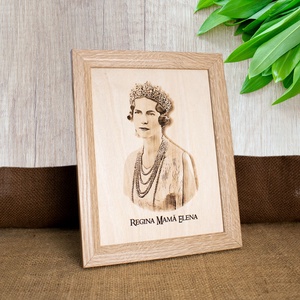 Tablou suvenir din lemn, gravat, Regina Mama Elena, dimensiune 15/20 cm, rama inclus - casă & stil de viață - decorațiuni de casă - picturi murale - artă de perete din lemn - Artynos.ro