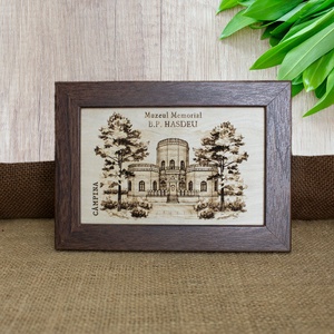 Tablou suvenir din lemn, gravat, Castelul Julia Hasdeu, dimensiune 10/15, rama inclusa, Casa & Stil de viata, Decoratiuni de casa, Picturi murale, Arta de perete din lemn, Fotografie, grafica, desen, ilustratie, Gravare, pirogravura, ARTYNOS