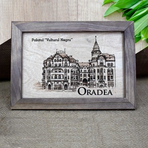 Tablou suvenir din lemn, gravat, Palatul Vulturul Negru, dimensiune 10 x15 cm, rama inclusa, Casa & Stil de viata, Decoratiuni de casa, Picturi murale, Arta de perete din lemn, Fotografie, grafica, desen, ilustratie, Gravare, pirogravura, ARTYNOS