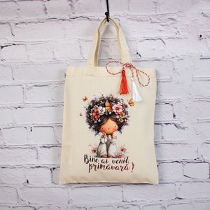 Sacoșă mărțișor textilă din bumbac, 22 � 26 cm � Fetița care a adus primăvara - bijuterii - mărțișor - Artynos.ro