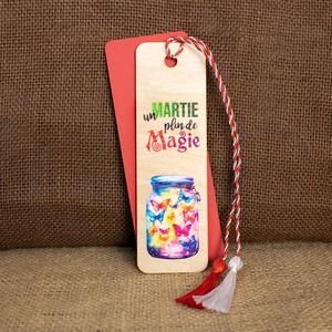 Martisor din lemn, semn de carte, personalizat Martie cu MAGIE - bijuterii - mărțișor - Artynos.ro