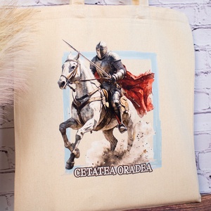 Sacosa din bumbac, suvenir, Cavaler medieval, Cetatea Oradea - genți și portofele - geantă pentru cumpărături - totebaguri - Artynos.ro
