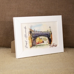 Tablou suvenir din lemn, acuarela, Podul Minciunilor, Sibiu, dimensiune 10/15, rama inclusa - casă & stil de viață - decorațiuni de casă - picturi murale - artă de perete din lemn - Artynos.ro