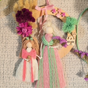 Coronita cu papusi macrame  - Artynos.ro