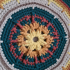 Covor mandala toamna - arte vizuale și accesorii  - alte arte - Artynos.ro