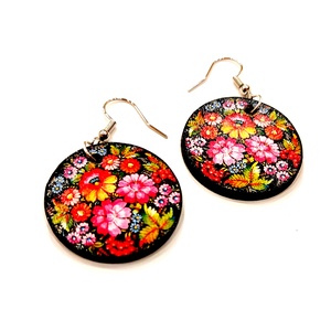 Cercei lemn motiv floral folk rosu negru - Artynos.ro