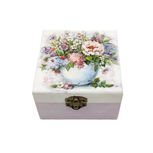 Cutie lemn decorata manual, vaza cu flori, Casă & Stil de viață, Materiale de depozitare și sortare, Cutie depozitare, Decoupage, transfer și tehnici șervețel, ARTYNOS