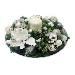 Aranjament  pentru sarbatorile de iarna, alb verde, pe platou rotund argintiu, 35 cm - accesorii de crăciun - decorațiuni de advent - decor de masa advent - Artynos.ro