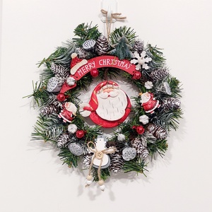 Coronita pentru Craciun , cu Mos Craciun ceramic si inscriptie Merry Christmas, 25  - Artynos.ro