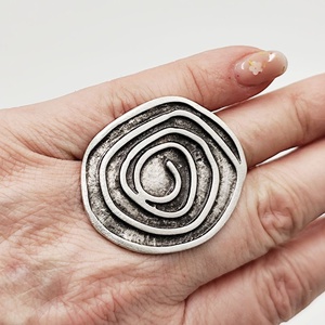 Inel metalic model spirala in relief, Inz034 - bijuterii - inele - inele rotunde - Artynos.ro