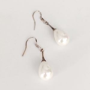 Cercei picatura cu perle naturale si accesorii argintii, 4518, Bijuterii, Cercei, Cercei agatati, Confectionarea bijuteriilor, ARTYNOS