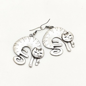 Cercei zamac model pisica 2, Cez007, Bijuterii, Cercei, Cercei cu figurine, Confectionarea bijuteriilor, ARTYNOS