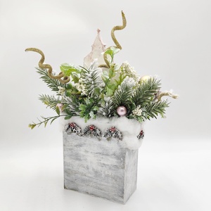 Aranjament de Craciun handmade, sat de poveste, 4542 - crăciun - decorațiuni de crăciun de casă - decor pentru masă de crăciun - Artynos.ro