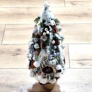 Bradut de Craciun in ghiveci auriu antic, 4539 - Artynos.ro