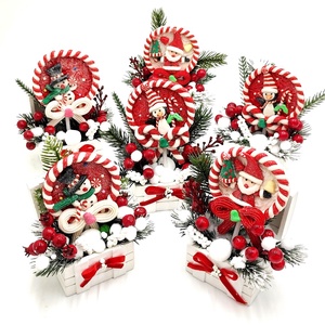 Aranjament mic de Craciun cu acadea cu pinguin, 45533 - crăciun - decorațiuni de crăciun de casă - decor pentru masă de crăciun - Artynos.ro