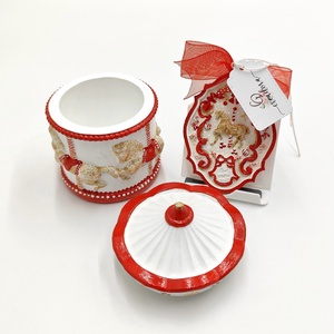 Set decorativ de Craciun pictat manual, carusel rosu alb auriu, 4557 - crăciun - decorațiuni de crăciun de casă - decor pentru masă de crăciun - Artynos.ro