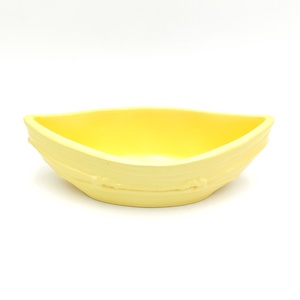 Recipient ceramic tip barcuta galben 45811, Casa & Stil de viata, Decoratiuni de casa, Decoratiuni de masa si rafturi, Boluri decorative, Obiecte pictate, Turnare in gips, ARTYNOS