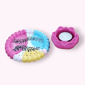 Set decorativ unicat bleu galben roz, tava rotunda si suport lotus 4615 - casă & stil de viață - decorațiuni de casă - decorațiuni de masă și rafturi - decorațiuni de masă - Artynos.ro