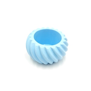 Recipient rotund bleu, turnat manual, vopsit si lacuit 46271, Casa & Stil de viata, Decoratiuni de casa, Decoratiuni de masa si rafturi, Boluri decorative, Ceramica, Obiecte pictate, ARTYNOS