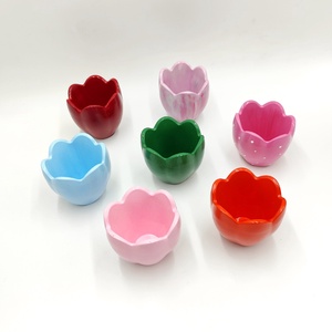 Recipient verde model lalea, turnat manual, vopsit si lacuit 46282 - casă & stil de viață - decorațiuni de casă - decorațiuni de masă și rafturi - boluri decorative - Artynos.ro