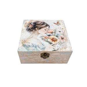 Cutie decorativa din lemn, Fata cu flori de vis, 4676 - Artynos.ro