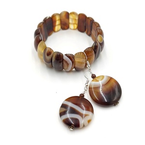 Set bratara si cercei cu agat natural in nuante caramel si ciocolatiu, 4713 - Artynos.ro