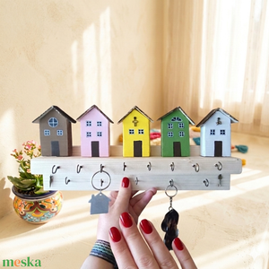 Orașul Colorat � Suport de perete pentru chei, lucrat manual (13 cârlige) - casă & stil de viață - decorațiuni de casă - decorațiuni de pereți - suport pentru chei - Artynos.ro