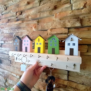 Orașul Colorat � Suport de perete pentru chei, lucrat manual (13 cârlige) - casă & stil de viață - decorațiuni de casă - decorațiuni de pereți - suport pentru chei - Artynos.ro