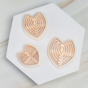 Decupator / Cutter geometric lut polimeric #0081, Accessorii si unelte, Unelte, instrumente, Unelte de taiere, , Decupator / Cutter geometric lut polimeric

Dimensiuni disponibile: 3.5cm, 4cm, 4.5cm (inaltime), ARTYNOS