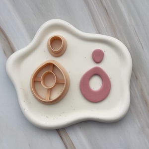 Set decupatoare / Cuttere geometrice lut polimeric #0190, Accessorii si unelte, Unelte, instrumente, Unelte de taiere, , Set decupatoare / Cuttere geometrice lut polimeric

Dimensiuni disponibile: 2.5cm, 3cm, 3.5cm, 4cm, ARTYNOS