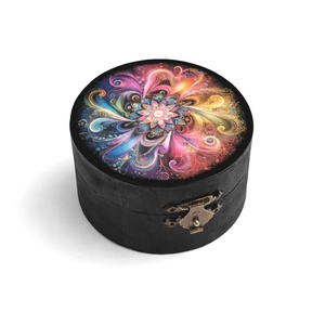Cutie rotunda din lemn cu simbol mandala � 185800, Bijuterii, Suporturi si cutii de bijuterii, Cutii de bijuterii, Decoupage, transfer si tehnici servetel, ARTYNOS