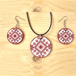 Set bijuterii din lemn cu model traditional 123425 - Artynos.ro