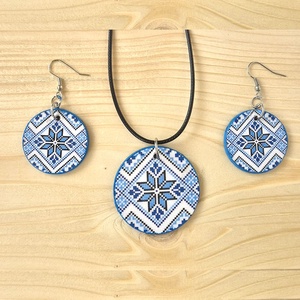 Set bijuterii din lemn cu model traditional 123039 - Artynos.ro