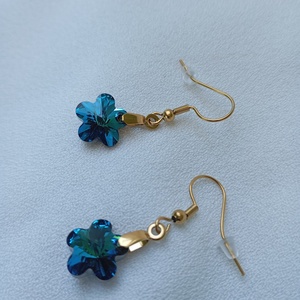 Cercei Swarovski floare si tortite placate cu aur, Bijuterii, Cercei, Cercei din margele, Confectionarea bijuteriilor, ARTYNOS