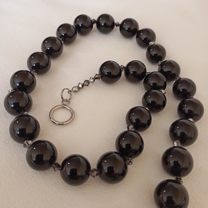 Set colier si cercei cu Onix sferic lucios 14mm si margele biconice Swarovski 2mm - Artynos.ro