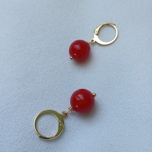 Martisor rubiniu cercei cu Jasp si tortite placate cu aur - bijuterii - cercei - cercei din mărgele - Artynos.ro