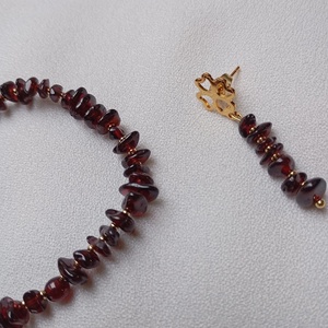 Cet bratara si cercei cu Granat si tortite placate cu aur 18K - bijuterii - seturi de bijuterii - Artynos.ro