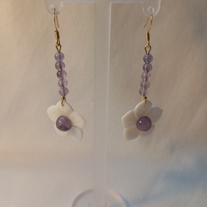 Cercei Floare Sidef cu ametist si tortite placate cu aur 18K - bijuterii - cercei - cercei din pietre semiprețioase - Artynos.ro