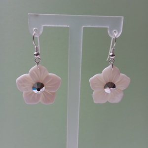 Cercei Floare Sidef cu cristal Swarovski si tortite din argint 925 - bijuterii - cercei - cercei din argint - Artynos.ro