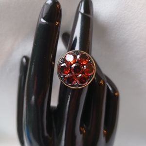 Inel placat cu aur 18K, Granat si Swarovski - bijuterii - inele - inele cu pietre semiprețioase - Artynos.ro