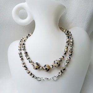 Set colier si cercei cu Jasp dalmatian si Topaz - Artynos.ro