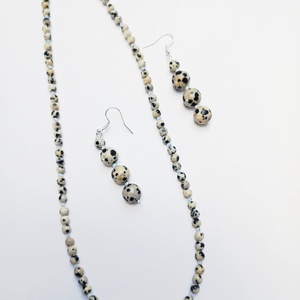 Set colier si cercei cu Jasp dalmatian si Topaz - bijuterii - seturi de bijuterii - Artynos.ro