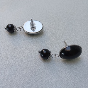 Cercei retro cu Onix - Artynos.ro