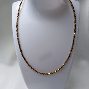 Coluer cu Hematit auriu 3mm cu inchizatoare placata cu aur gold filled - bijuterii - coliere - coliere din pietre semiprețioase - Artynos.ro
